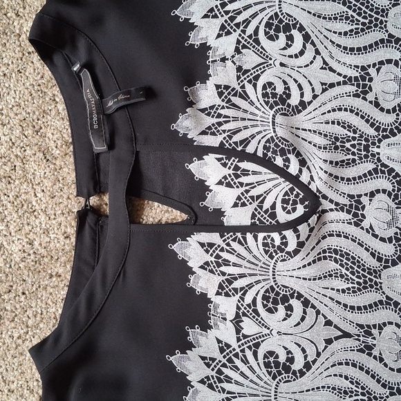 BCBGMAXAZRIA Black and White Pattern Tunic Top - Size L - Picture 4 of 9